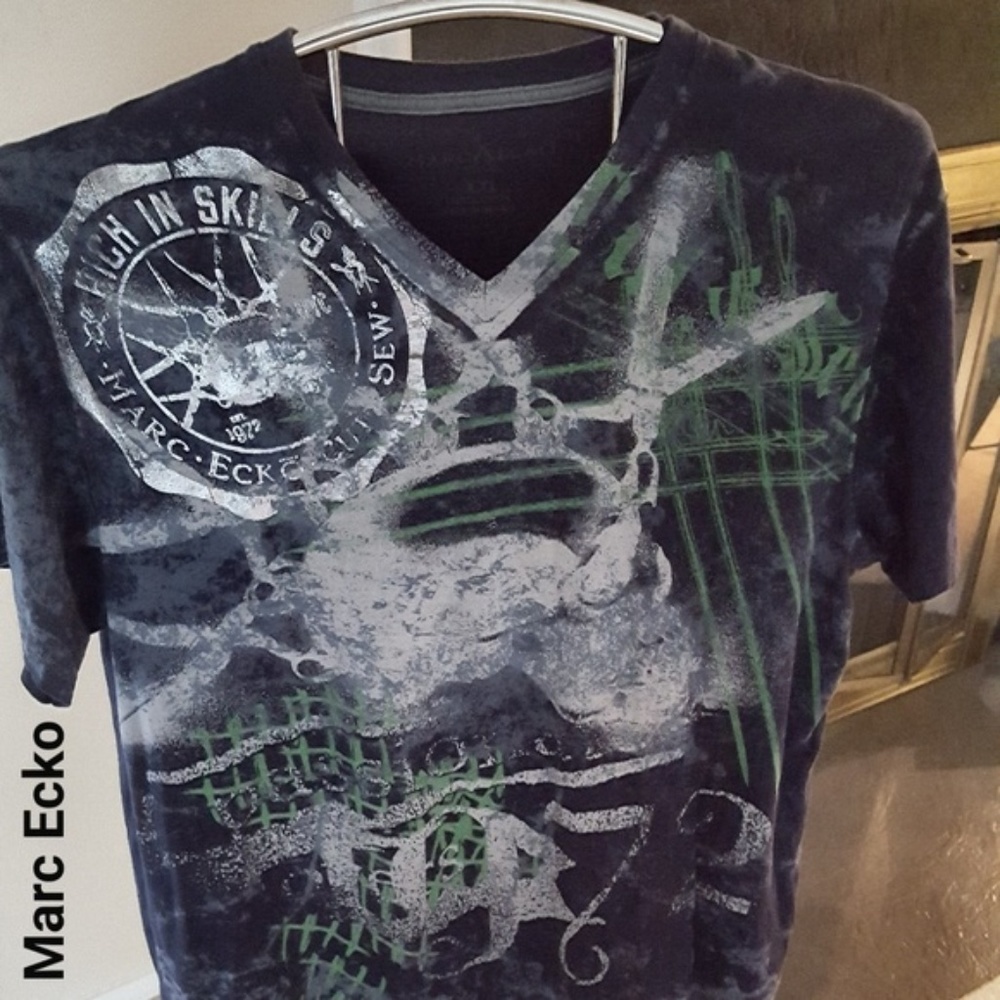 Vintage Marc Ecko V-Neck Print T-Shirt XXL